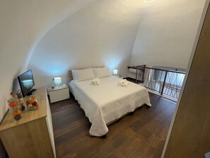 1 bedroom, iron/ironing board, internet, bed sheets - Green House Sea (Bisceglie)