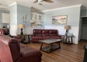 Smart TV, DVD player, books