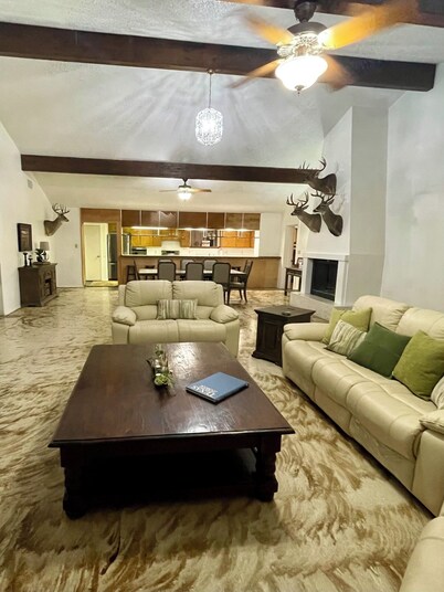 Mid Century Modern 3BR/2BA House at Historic Fort Clark Springs