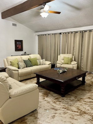 Älytelevisio, kirjoja