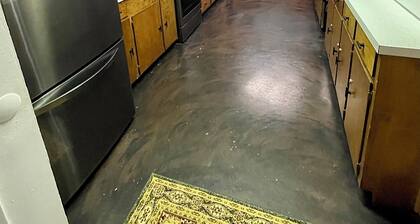 Mid Century Modern 3BR/2BA House at Historic Fort Clark Springs