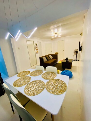 FULLY FURNISHED LUXURY HOME FOR RENT!