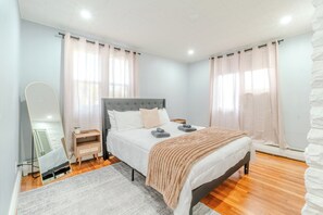 3 bedrooms, WiFi, bed sheets