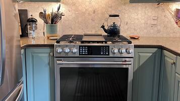 Four, plaque de cuisson, lave-vaisselle