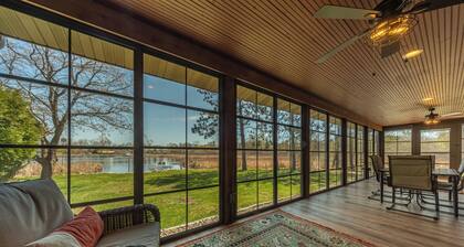 Lazy Loon Oasis - Spacious Luxury 5-bedroom cabin walkable to Crosby with AC