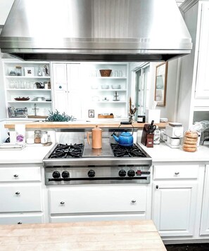 Four, plaque de cuisson, lave-vaisselle