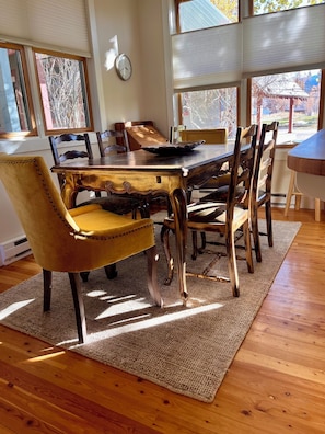 تناول الطعام