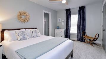4 bedrooms, iron/ironing board, free WiFi, bed sheets