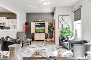 Smart TV, printers - Cedar Street Villa | Where Comfort Meets Elegance (Richmond)