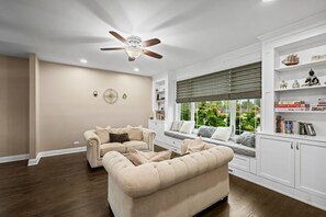 Living area - Entertainer's Dream Home: Expansive Kitchen, Wet Bar & Walk to Everything! (Arlington Heights)