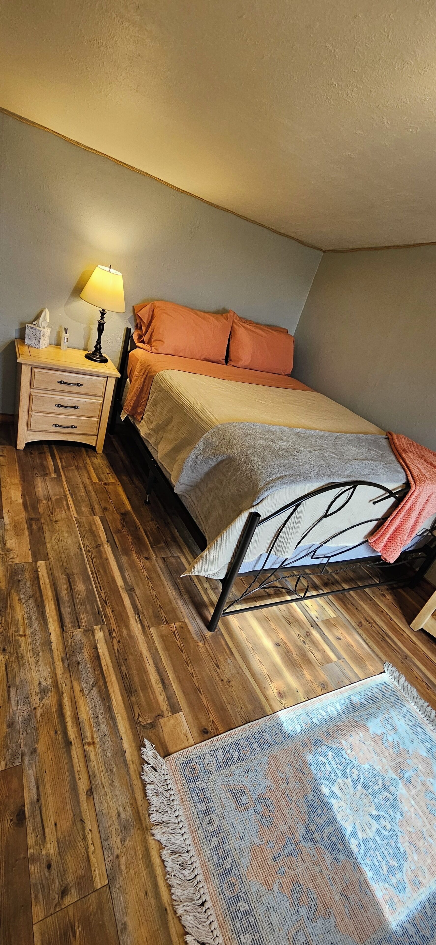 1 dormitori, wifi i roba de llit 