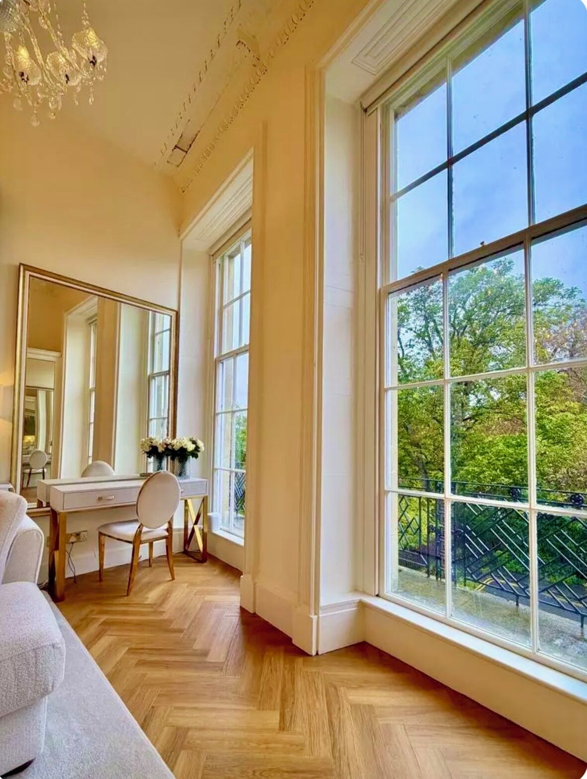 المنشأة من الداخل