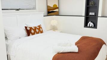 5 bedrooms, in-room safe, iron/ironing board, free WiFi