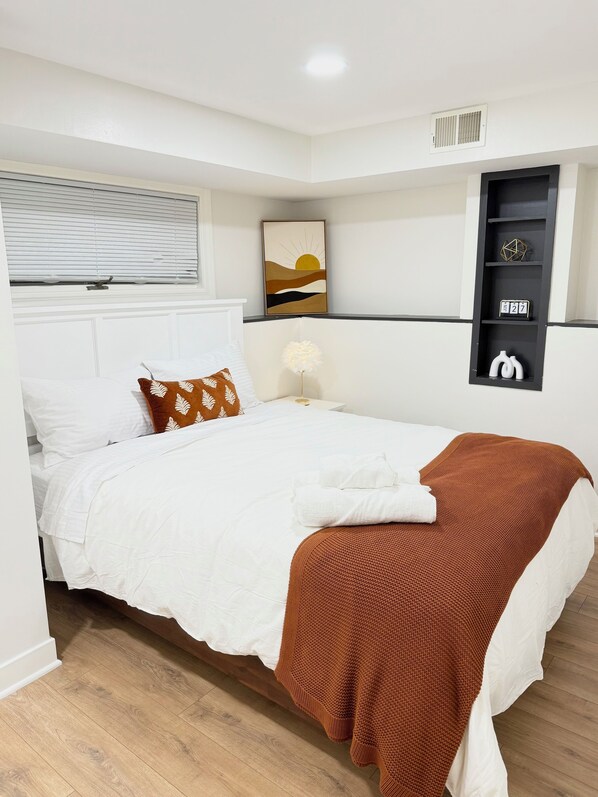 5 slaapkamers, een kluis op de kamer, een strijkplank/strijkijzer