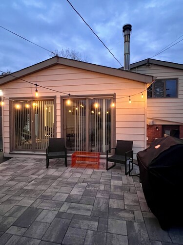 Premier 5BR Retreat with 2 King Suite!