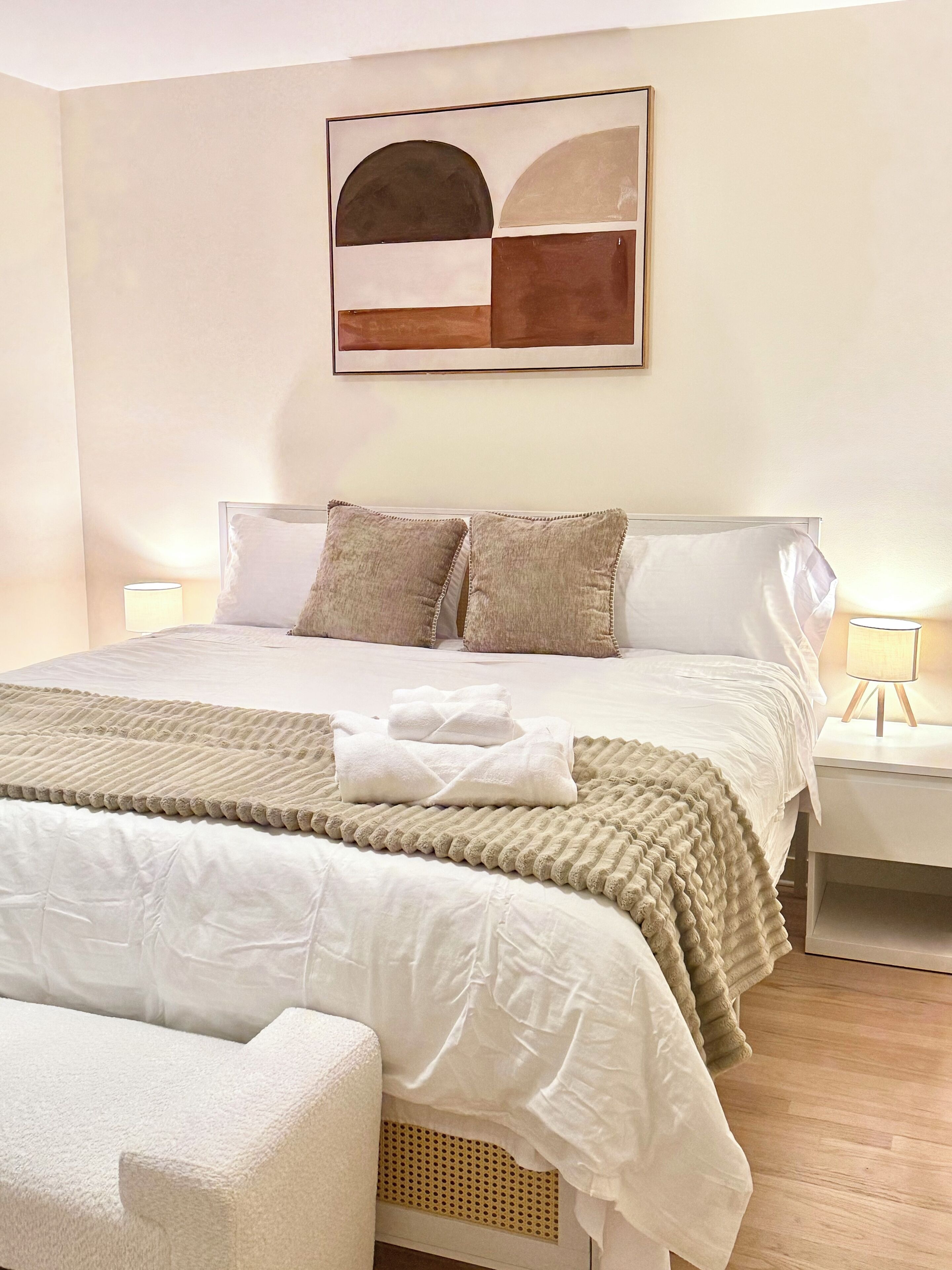 5 bedrooms, in-room safe, iron/ironing board, free WiFi