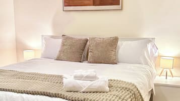 5 bedrooms, in-room safe, iron/ironing board, free WiFi