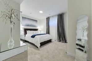 Iron/ironing board, WiFi