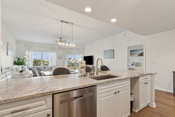 Interior - Ocean Park 118 - Hosted by Moore AI Rentals (Fernandina Beach)