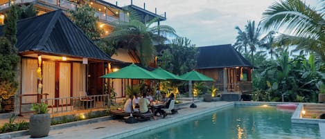 Alberca al aire libre