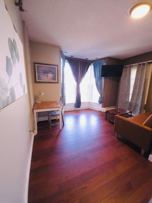 Interior - Nice apartment near Whole Foods Brown (Providence)