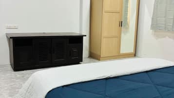 ดีลักซ์วิลล่า, วิวสวน | เครื่องนอนระดับพรีเมียม, โต๊ะทำงาน, พื้นที่ทำงานแบบใช้แล็ปท็อป