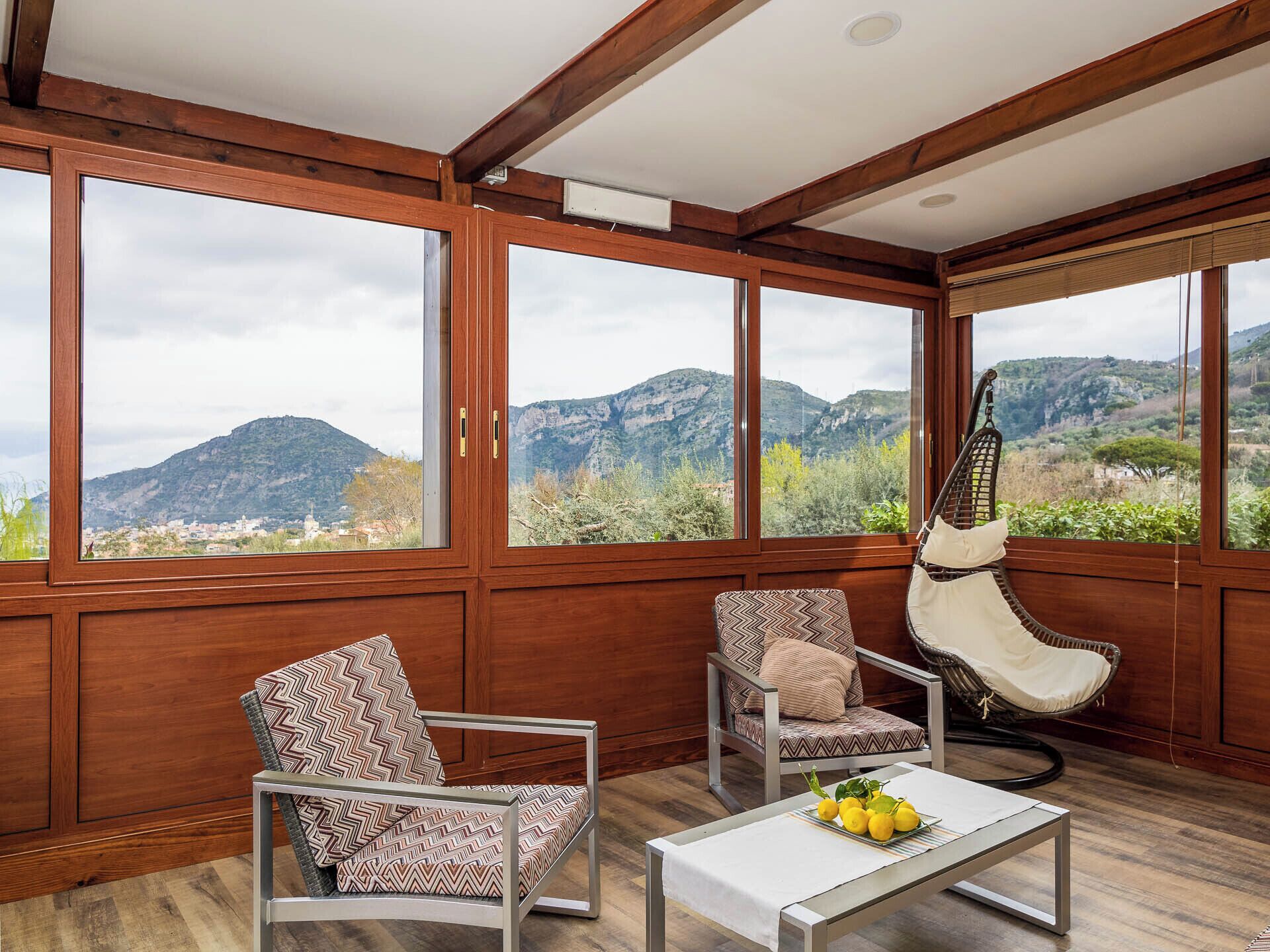 Casa panorâmica, vista parcial para o mar | Vista para a montanha