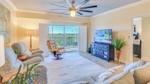 スマートテレビ、PC モニター