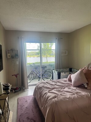 2 bedrooms, WiFi, bed sheets, wheelchair access