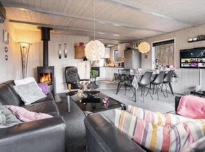 TV, fireplace - "Vilhelm" - 10km from the sea by Interhome (Oksbøl)