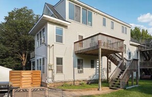 Exterior - Cathedral Hill 3-bedroom charm (Saint Paul)