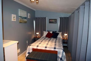 2 chambres, fer et planche à repasser, Wi-Fi gratuit, draps fournis