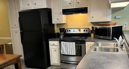 centrally located 3 bed 2 bath