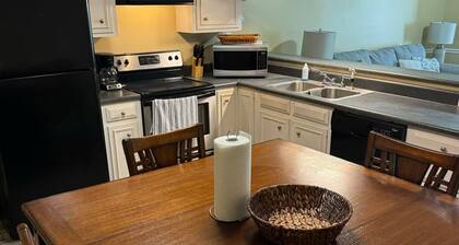 centrally located 3 bed 2 bath