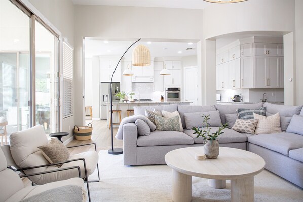 Smart TV, fireplace, video games, books