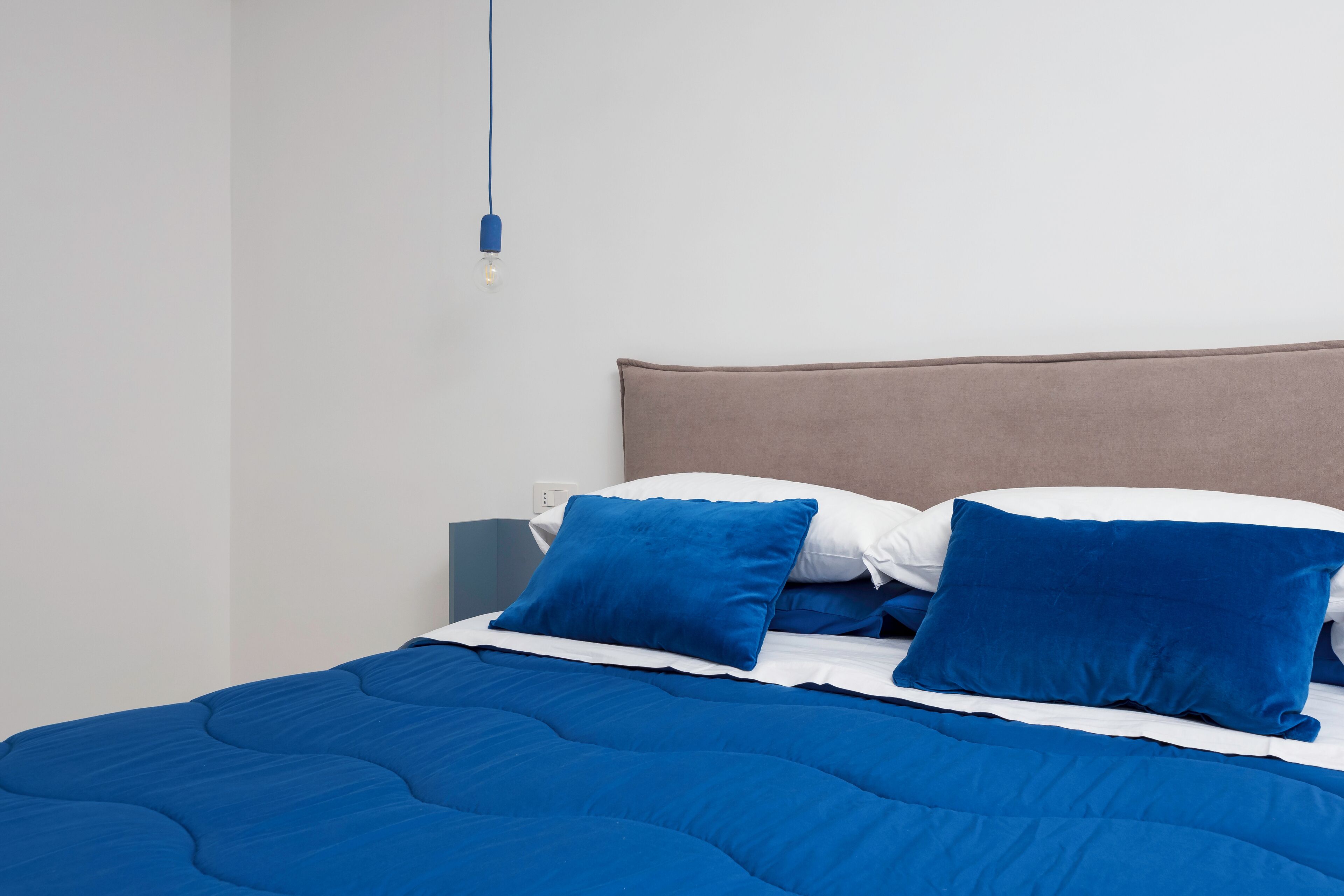 Design-Apartment, Balkon, Stadtblick | Verdunkelungsvorhänge, Bügeleisen/Bügelbrett, kostenloses WLAN