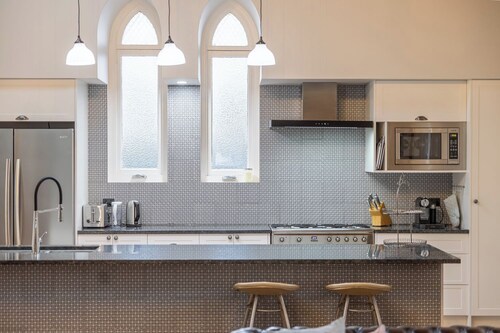 The Old Church, a charming 3-bedroom house with AC in Rylstone