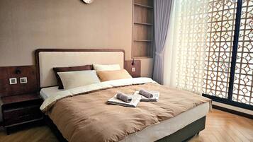 In-room safe, desk, laptop workspace, soundproofing