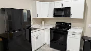 Microondas, horno y parrilla de estufa