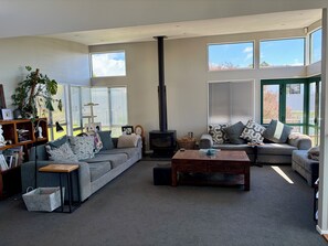 تلفزيون ذكي