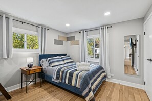 4 chambres, fer et planche à repasser, Wi-Fi, literie fournie