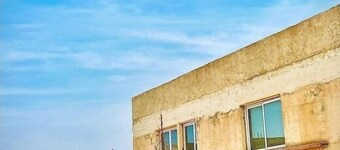 Comfortable City-Center Stay – Clean Rooms & Friendly Service in Oujda