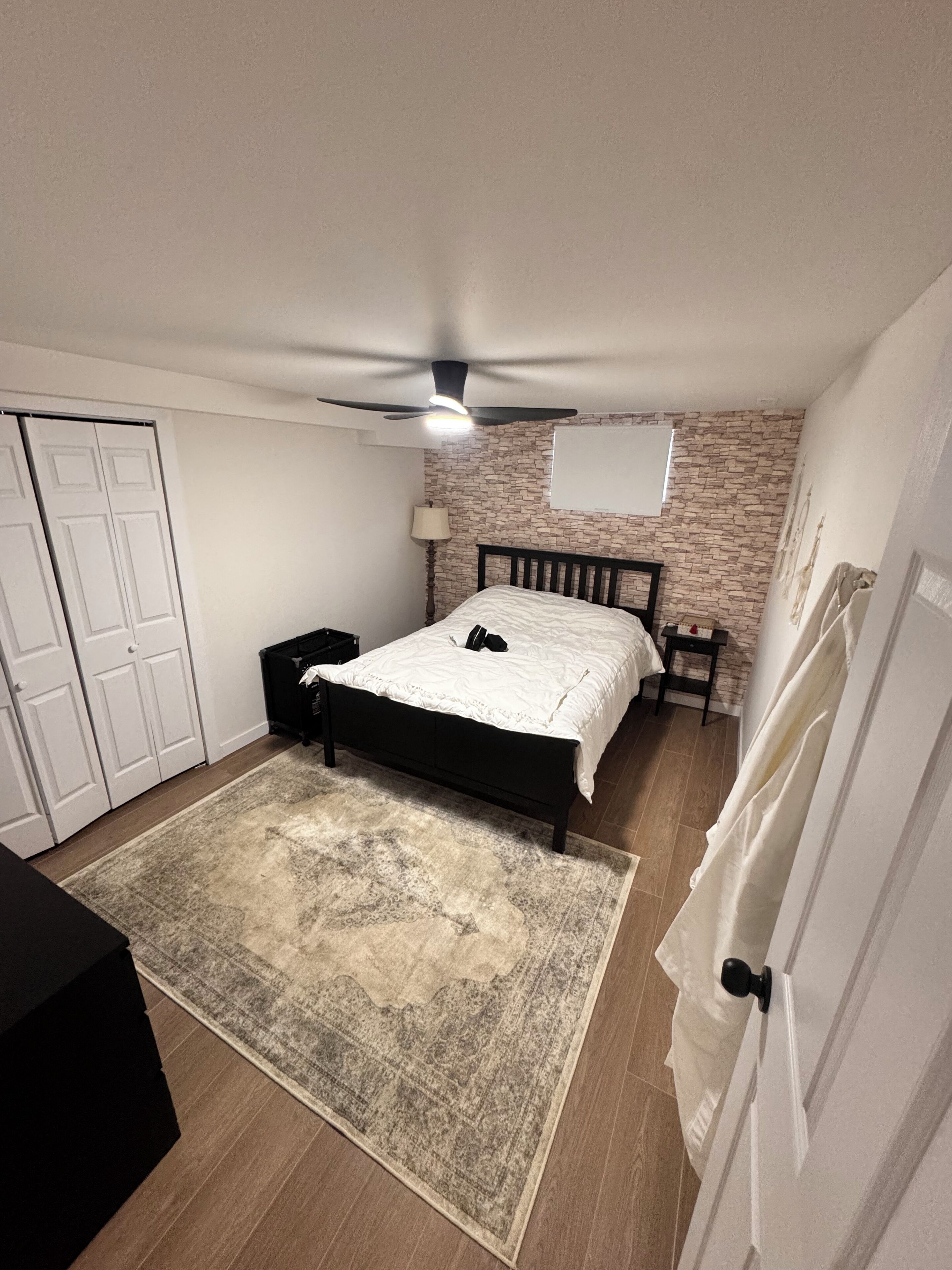 2 chambres, fer et planche à repasser, lit parapluie, Wi-Fi gratuit