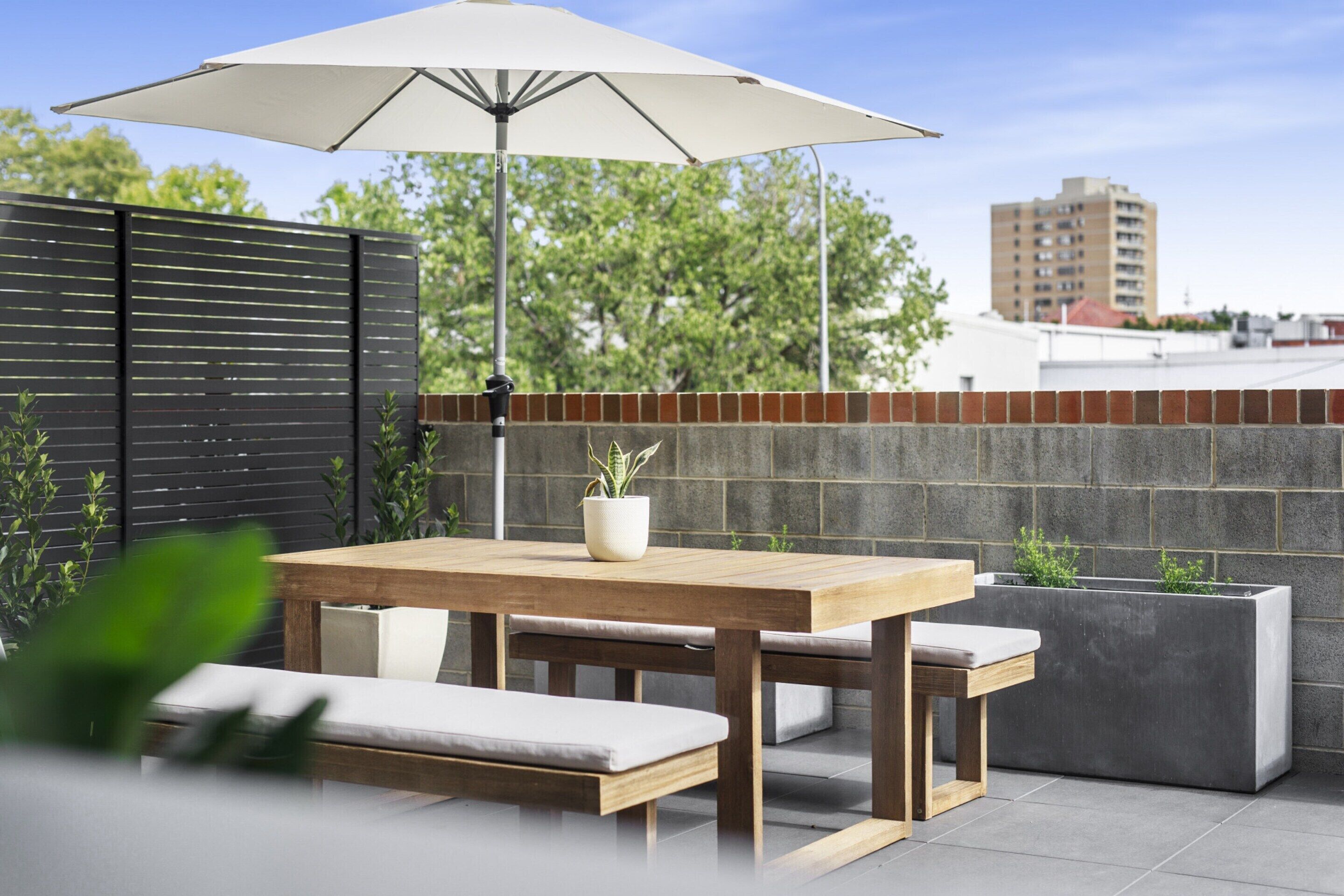 Apartment | Outdoor dining