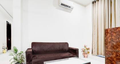 Townhouse Narholi Bridge Mathura