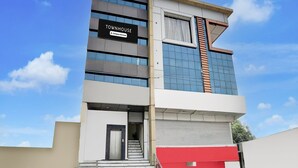 House | Exterior - Townhouse Narholi Bridge Mathura (Mathura)