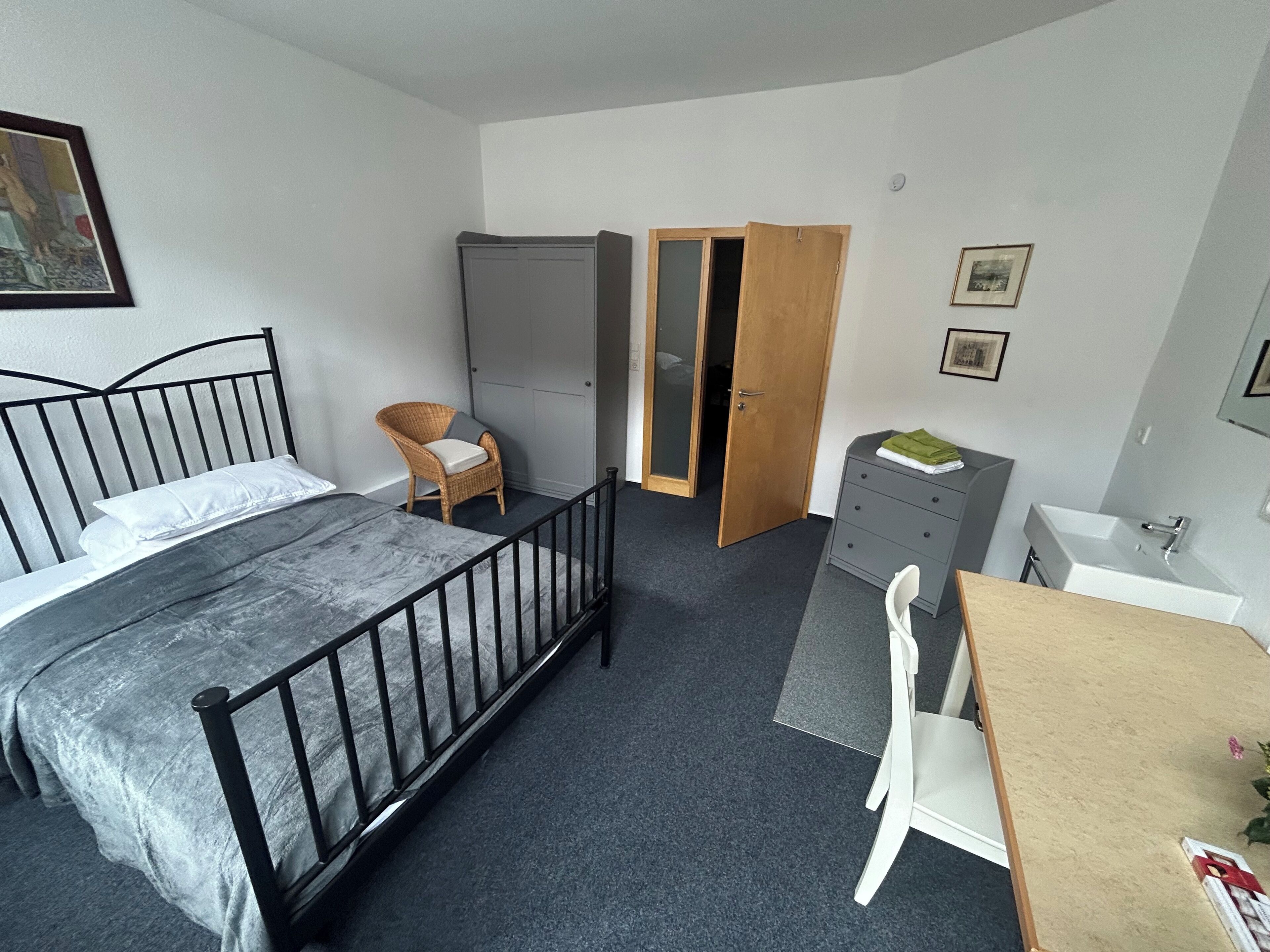 3 Schlafzimmer, Bügeleisen/Bügelbrett, WLAN, Bettwäsche