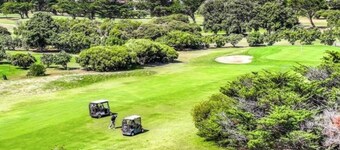 Birdies & Waves Your coastal retreat awaits - beach & river a quick stroll away