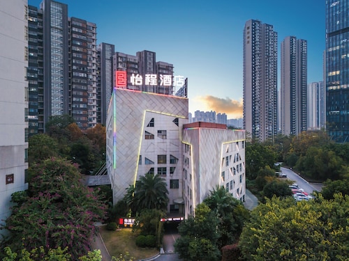 Liuzhou MixC Elite Hotel 