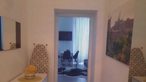 Basic-Apartment | Bügeleisen/Bügelbrett, kostenloses WLAN